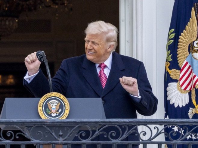 Tramp najavio poraz Irana, nazvao Ormuski moreuz "Trampov moreuz"