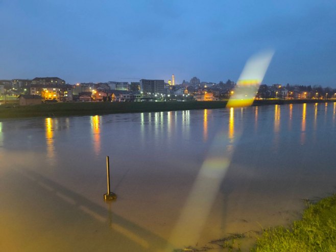 Derventa: Proglašene redovne mjere odbrane od poplava (FOTO)