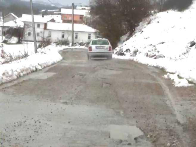 Mještani Gornje Piskavice kod Banjaluke pozivaju nadležne da hitno rekonstruišu lokalni put