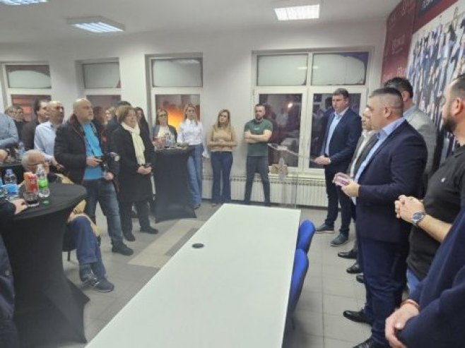 Mrkonjić Grad: 28 godina OO SNSD-a - Foto: RTRS