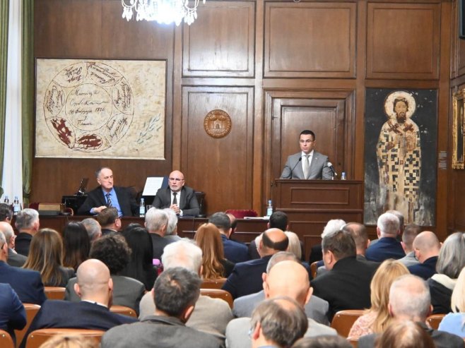 Matici srpskoj uručen prepis zakonopravila Svetog Save iz 1262. godine