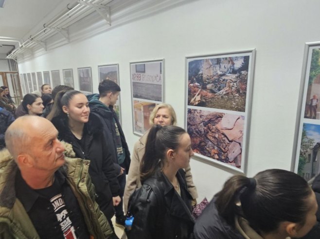 Mrkonjić Grad: Izložba "Zapamti, ne zaboravi" (FOTO)