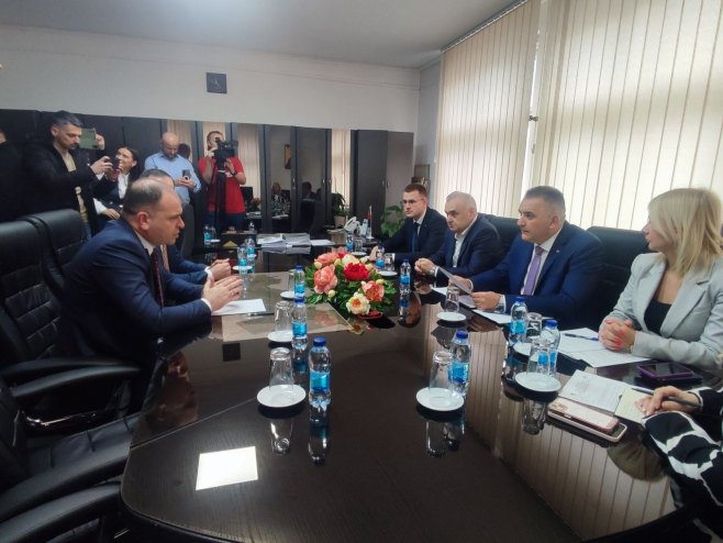 Minić u Zvorniku sa rukovodstvom Grada o infrastrukturnim projektima