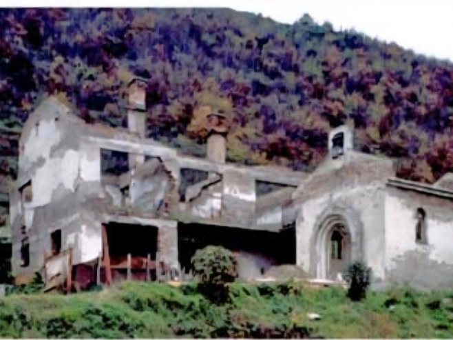 Odbor za zaštitu prava Srba u FBiH upitao bošnjačke lidere: Ko je zapalio hramove, parohijske domove i kapele? (FOTO)