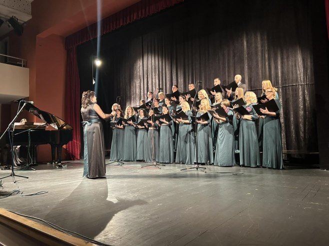 Hor "Tribunia" održao koncert u čast preminule članice Gordane Kovačine