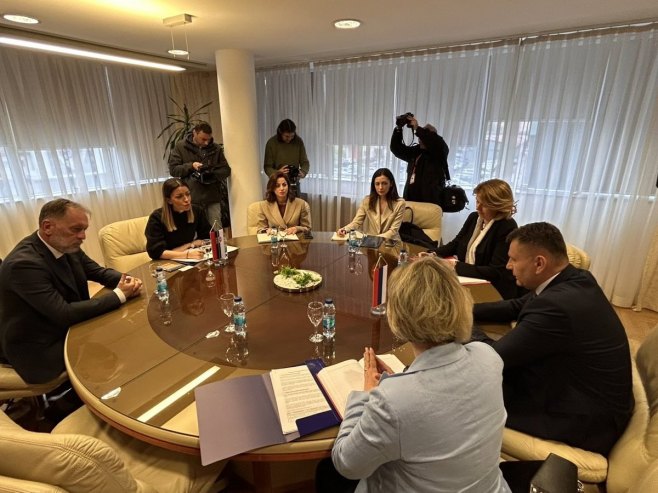 Delegacija Srbije stigla u Banjaluku, sastanak Mesarovićeve i Bubića