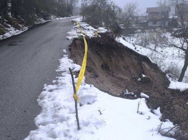 Aktiviralo se klizište na Snagovu, vodostaji pod kontrolom