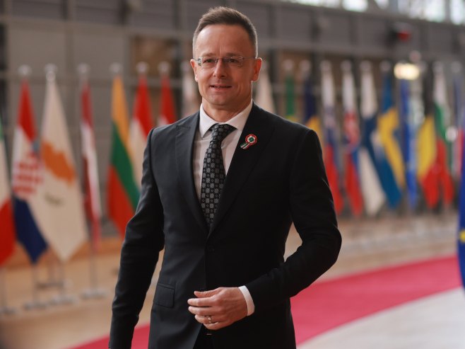 Sijarto: Vratiti ruske energente na evropsko tržište