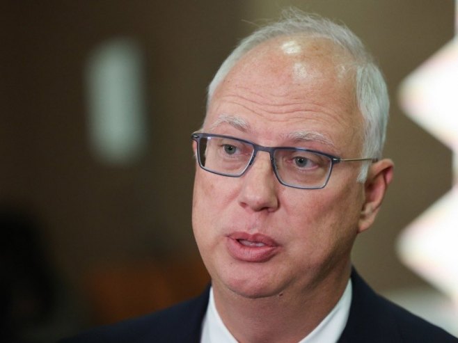 Dmitrijev: Benzinske pumpe u Evropi ostaće bez goriva već 20. aprila