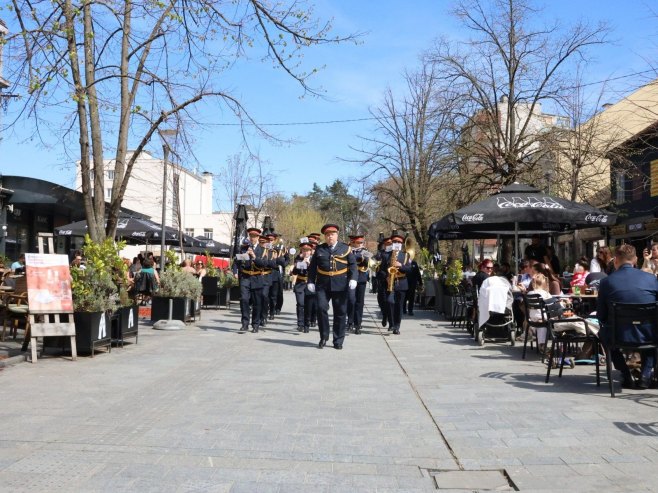 Taktičko pokazni zbor MUP-a na Trgu Krajine (FOTO)