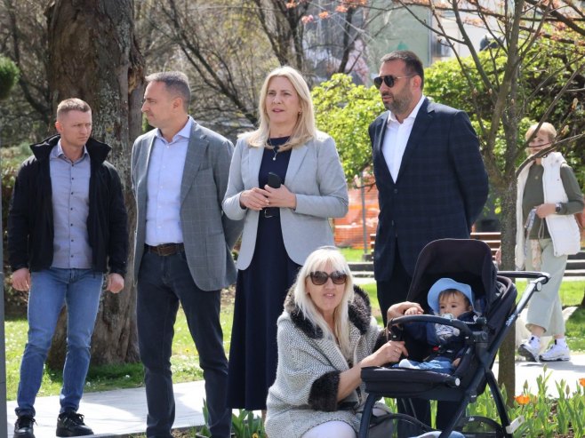 Cvijanovićeva pratila nastup Policijskog orkestra u Banjaluci (FOTO)