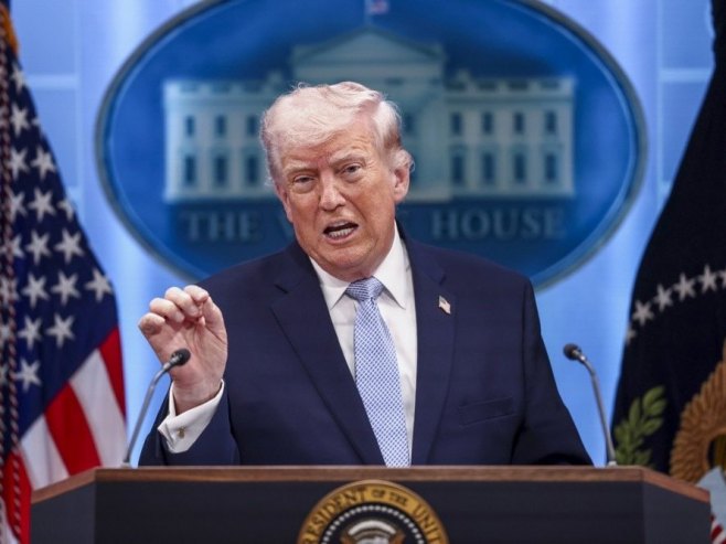 Tramp zaprijetio carinama zemljama koje šalju oružje Teheranu