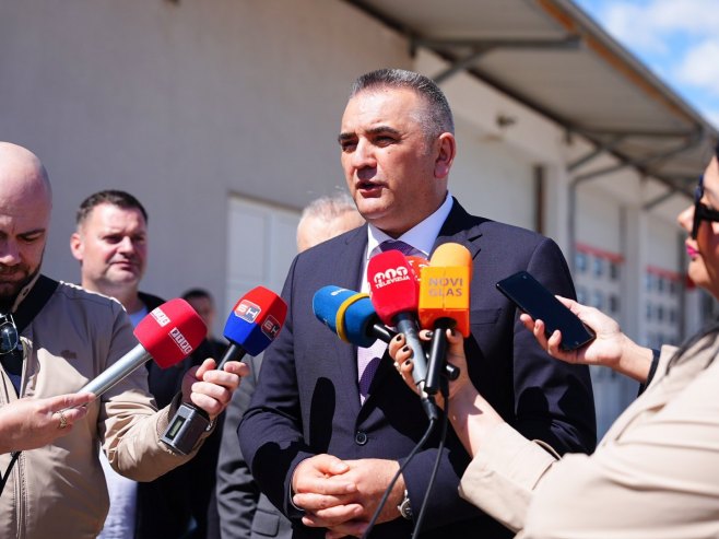 Minić i Stevanović obišli radove na dionici auto-puta Bijeljina - Rača; Sutra sastanak o dinamici izvođenja radova