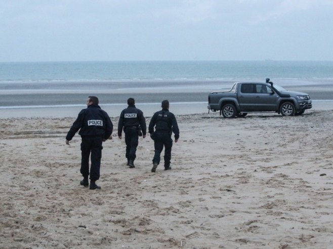 Potonuo taksi brod u Lamanšu, poginule četiri osobe