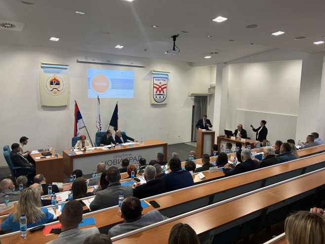 Tematska sjednica Skupštine opštine o Trgovskoj gori, prisustvuje i Vipotnik