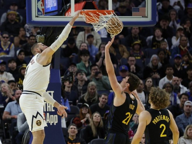 Košarkaši Denvera pobijedili Oklahomu, Јokić nije igrao, Topić upisao dabl-dabl