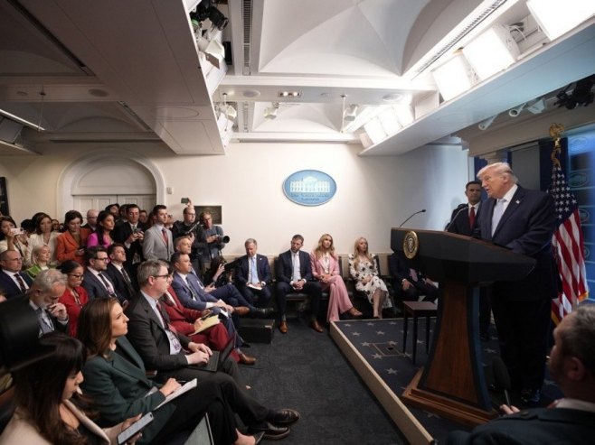 Donald Tramp (foto: EPA/YURI GRIPAS) Donald Tramp (foto: EPA/YURI GRIPAS) -