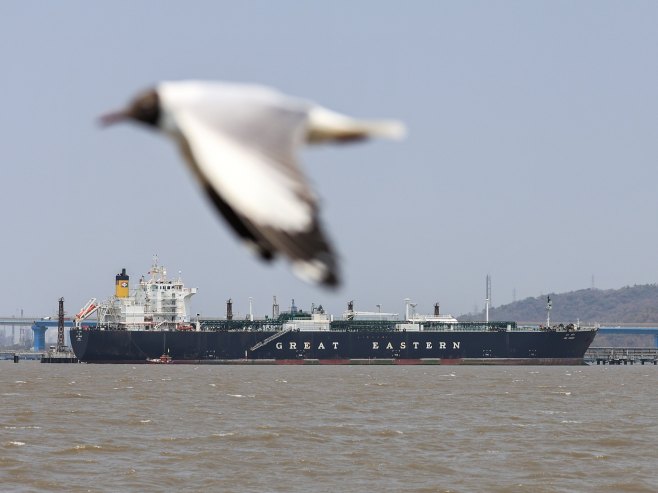 Si-En-En: Kroz Ormuski moreuz danas prošlo nekoliko brodova