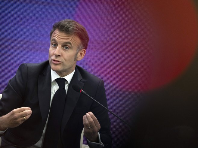 Makron razgovarao sa Pezeškijanom: Iran da iskoristi priliku u pregovorima sa SAD