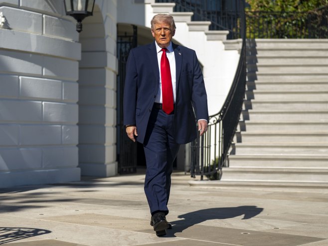 Donald Tramp (Foto: EPA/BONNIE CASH / POOL) - 