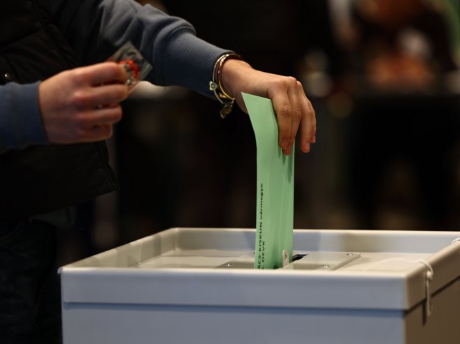 Izbori u Mađarskoj (Foto: EPA/ANNA SZILAGYI) Izbori u Mađarskoj (Foto: EPA/ANNA SZILAGYI) -