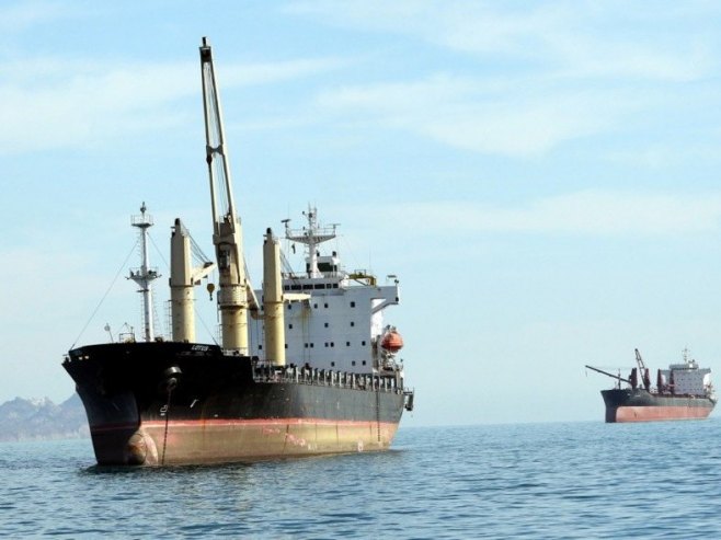 Ormuski moreuz (foto: EPA/ABEDIN TAHERKENAREH) - 