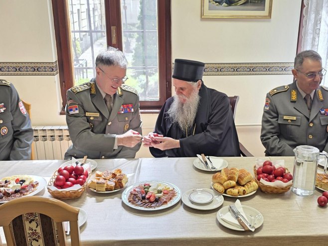 Mojsilović na liturgiji u Sabornoj crkvi u Beogradu