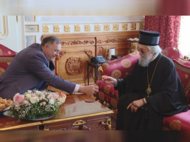 Milorad Dodik i mitropolit banjalučki Јefrem - Foto: RTRS