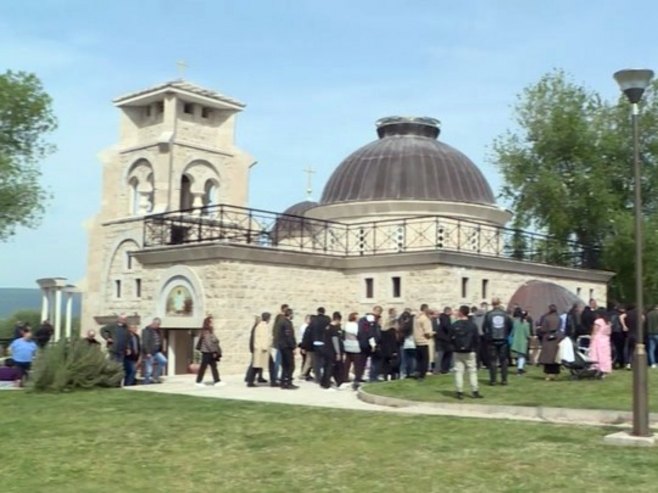 Prebilovci: Proslavljena slava spomen-hrama Hristovog vaskrsenja (VIDEO)