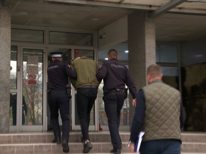Lice koje je prijetilo bombom sprovedeno u Okružno tužilaštvo (VIDEO)