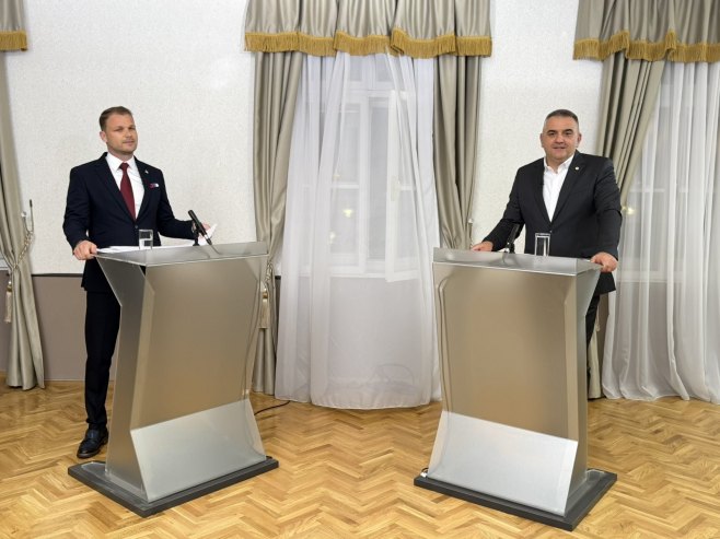 UŽIVO - Aktuelno: Prenos TV emisije iz Kuće Milanovića u Banjaluci