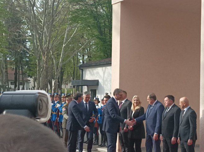 Rukovodstvo Republike Srpske stiglo u Beograd na sastanak sa Vučićem