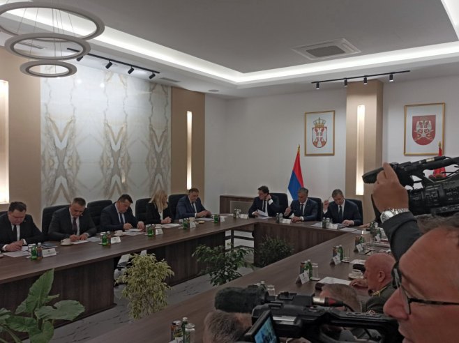 Rukovodstvo Republike Srpske u Beogradu na sastanku sa Vučićem