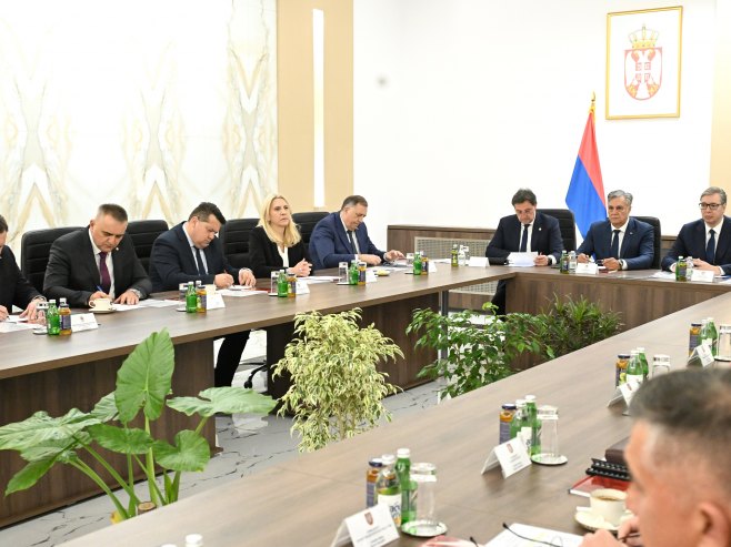 Rukovodstvo Republike Srpske u Beogradu na sastanku sa Vučićem