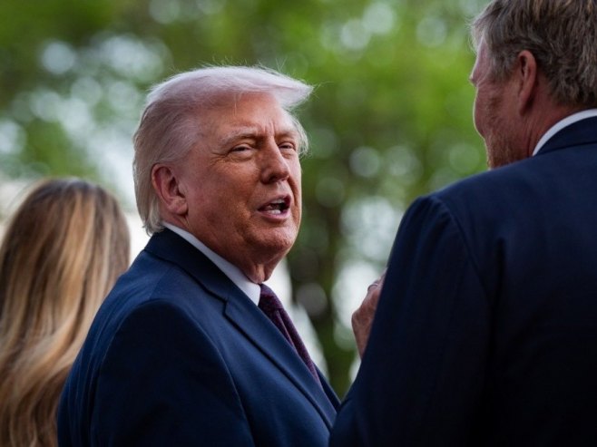 Donald Tramp (foto: EPA/SALWAN GEORGES) - 