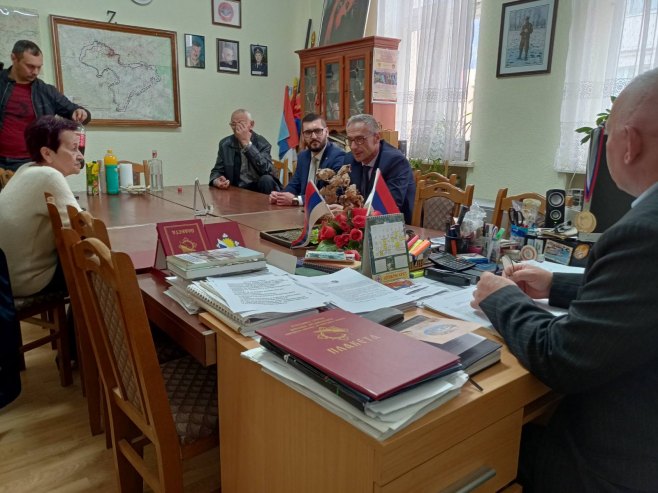 Radan Ostojić sa Radovanom Zoranovićem - Foto: RTRS