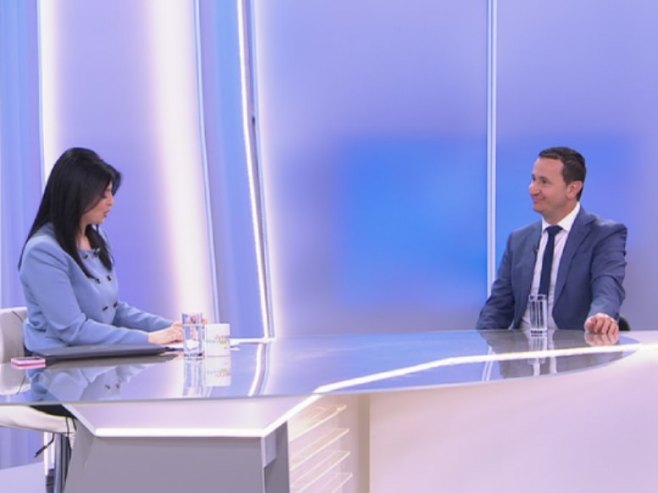 Ćurić: Ovogodišnji budžet rasporediti ka investicijama i programima podrške