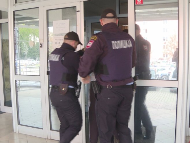 Uhapšeni u akciji "Insajder 2" sprovedeni u Okružno javno tužilaštvo (VIDEO)