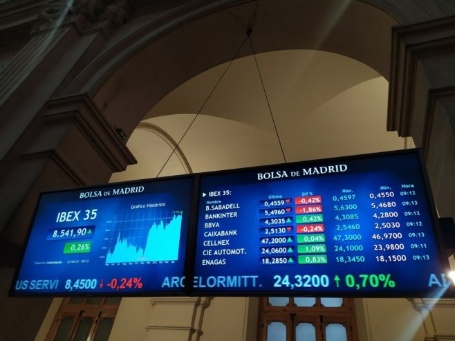 Azijske berze rastu, nafta ispod 100 dolara