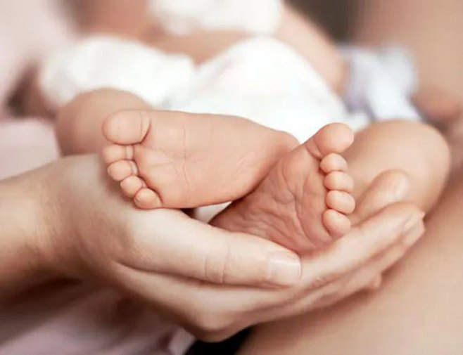 U Srpskoj rođeno 12 beba