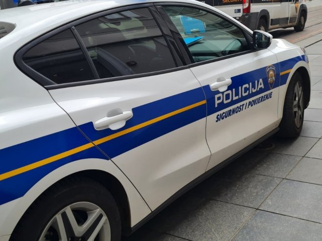 Zagreb: Uhapšen muškarac koji je pucao iz taksija u pokretu