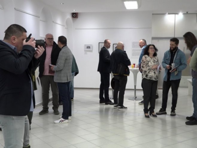 Izložba "Povratak: Priča koja traje" u Gradišci (VIDEO)