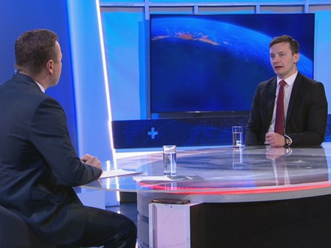 Kalmarević: Mađar će morati da balansira; Bez obzir na većinu, može brzo izgubiti legitimitet (VIDEO)