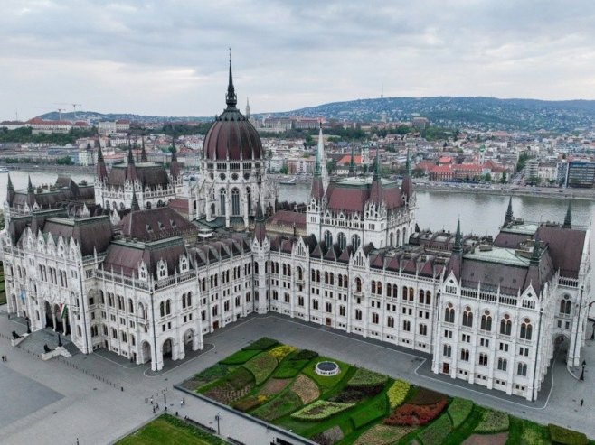 Konačni rezultati mađarskih izbora: Tisi 141 mjesto u parlamentu, Fidesu 52