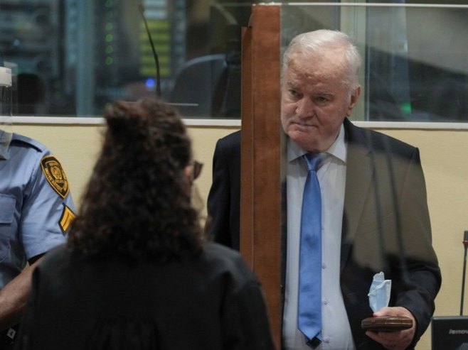 Srpski ljekari pregledaće generala Mladića 22. aprila