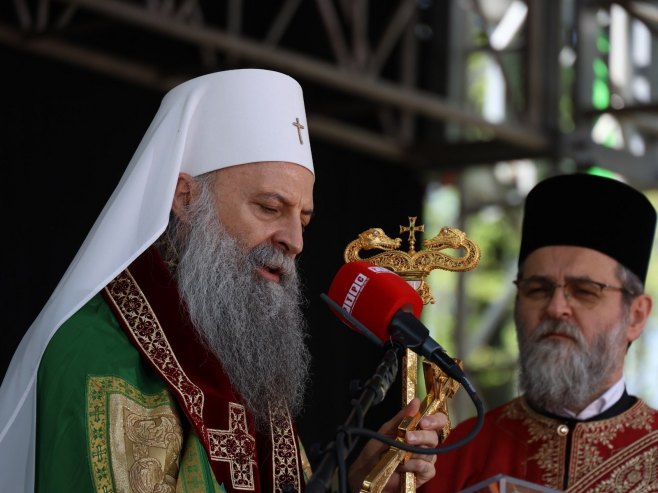 Patrijar Porfirije: Donja Gradina - zemlja natopljena suzama i krvlju (VIDEO)