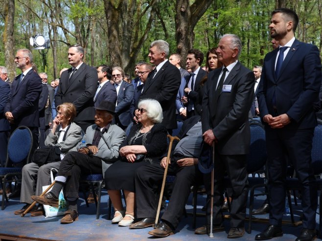 Obilježavanje u Donjoj Gradini - Foto: ZIPAPHOTO/Borislav Zdrinja