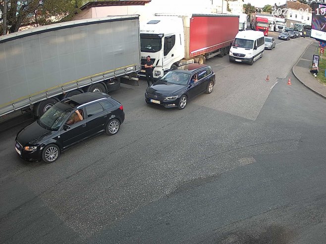 U Gradini i Gradišci pojačan intenzitet saobraćaja u oba smjera