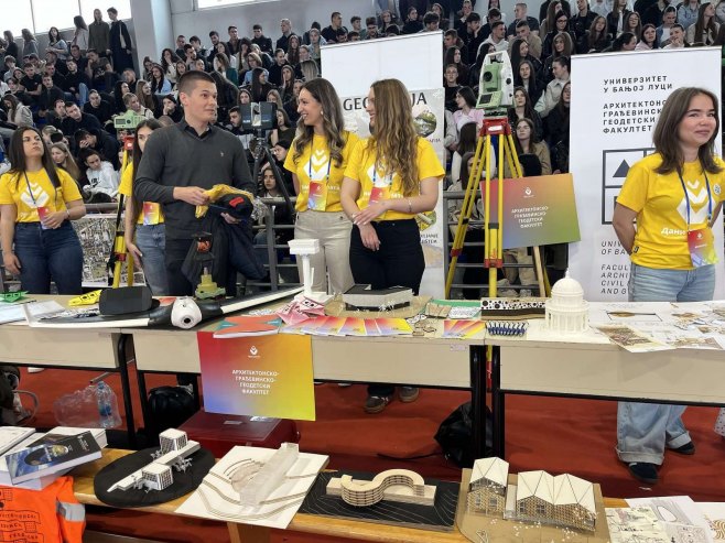 Dan otvorenih vrata u Banjaluci: Koristan i efikasan način da se fakulteti predstave budućim studentima (FOTO)