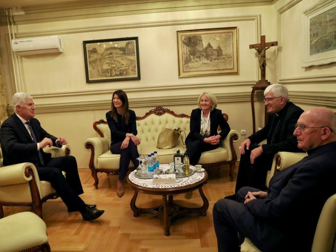 Čović sa biskupom Majićem, važno nastaviti saradnju sa predstavnicima vlasti u Srpskoj